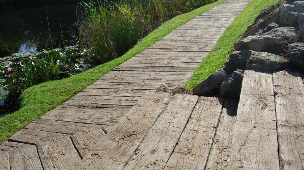 millboard-vintage_oak_-06.jpg