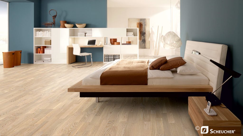 WOODflor182-3stab_Eiche_Country_Bianca_Schlafzimmer-012-2_A3_111415020913_CMYK_COPY-1024x674.jpg